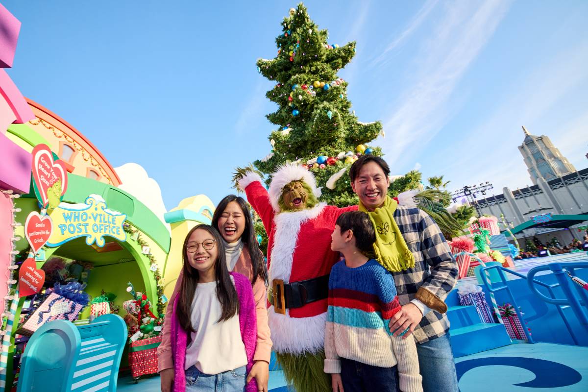Universal Studios Hollywood Brings Holiday Magic With Grinchmas More universal-studios-hollywood-brings-holiday-magic-with-grinchmas-more