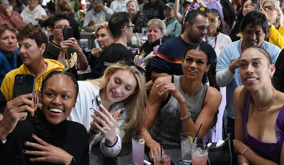 Warum Frauen den Spieltag auf dieser Super-Bowl-Watch-Party in Beschlag nehmen