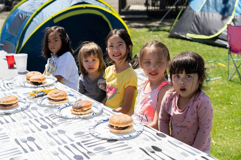 Kids eating outside