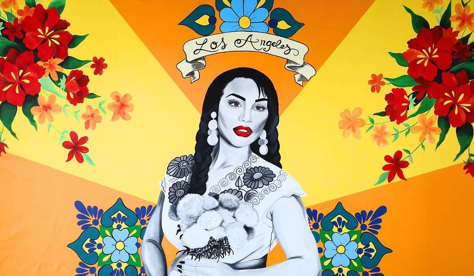 La galerie d&rsquo;art de rue la plus cool de Los Angeles est cachée dans le deuxième plus haut bâtiment de DTLA &#8211; et elle déborde de fierté Angeleno.