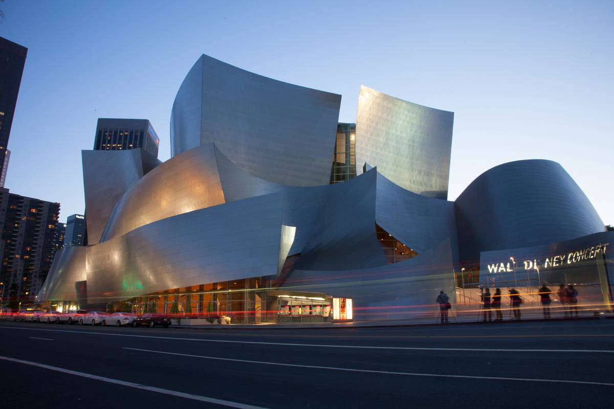Exterior of walt disney concert hall in L.A.
