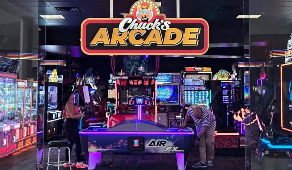 Chuck E. Cheese Is Opening Its First Retro-Style Arcade For Adults In California Next Week — Just 30 Minutes From DTLA