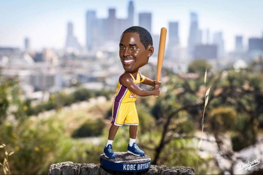 Die Dodgers ehren Kobe Bryant mit einer brandneuen Wackelpuppe, die im August verschenkt wird – hier erfahren Sie, wie Sie eine bekommen