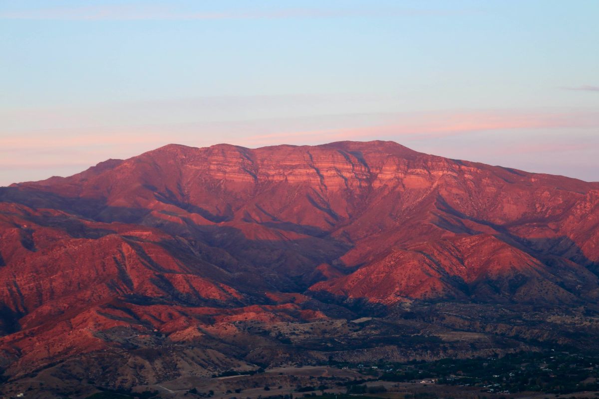 Ojai's Pink Moment_Topatopa