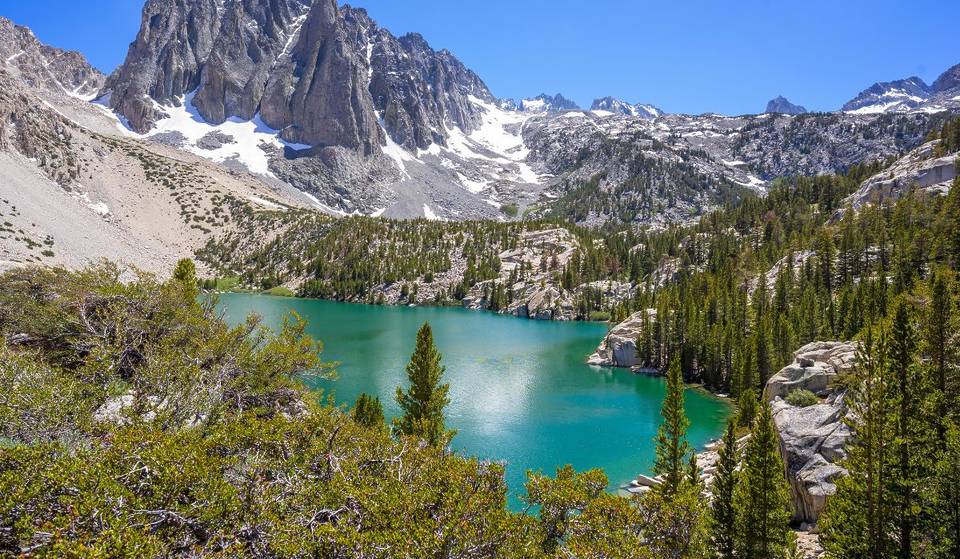 La « petite Patagonie » californienne se trouve à 5 heures de Los Angeles. Elle abrite des lacs de couleur turquoise et le glacier le plus méridional d&rsquo;Amérique du Nord.