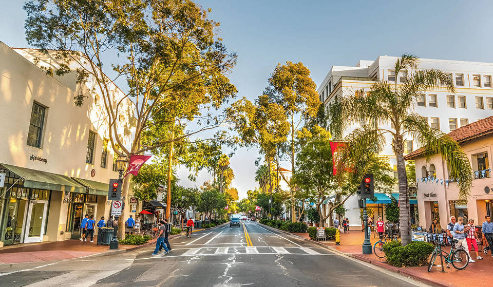 Diese verträumte Hauptstraße in Südkalifornien wurde gerade zu einer der begehbarsten in den USA gekürt &#8211; und sie ist voller spanischem Charme