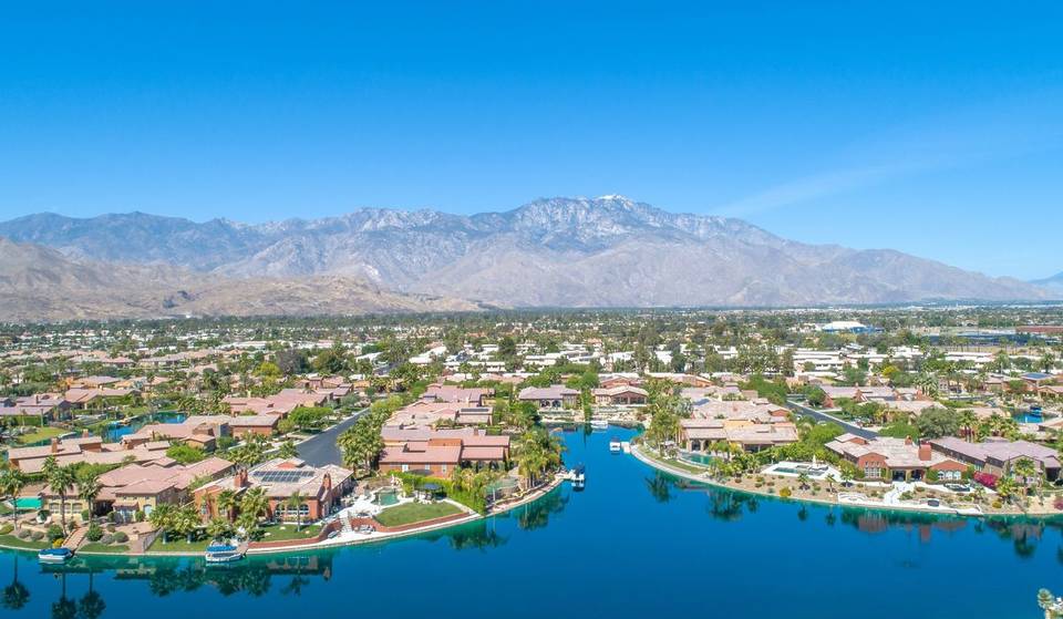 Diese friedliche Stadt weniger als eine Stunde von L.A. entfernt ist die sicherste in Kalifornien &#8211; eingebettet am Fuße der Santa Ana Mountains