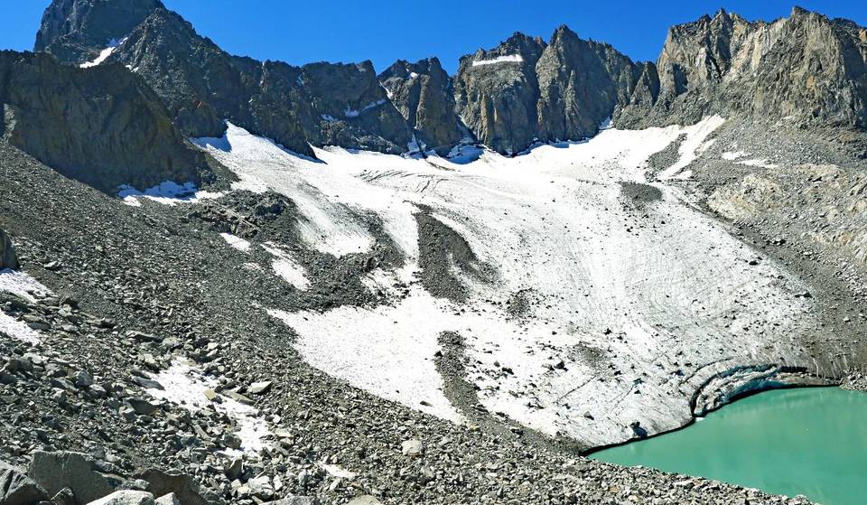 El glaciar más meridional de Norteamérica se encuentra a sólo 5 horas de Los Ángeles y ahora es el momento perfecto para visitarlo.