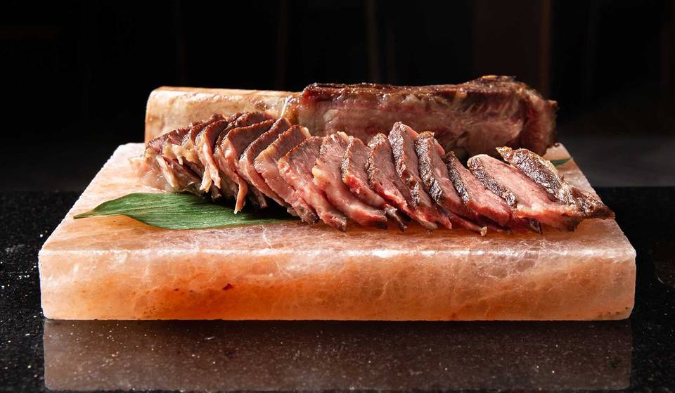 Este exclusivo bufé de Los Ángeles es el único de su clase que sirve el mejor wagyu japonés, por sólo 99 $.