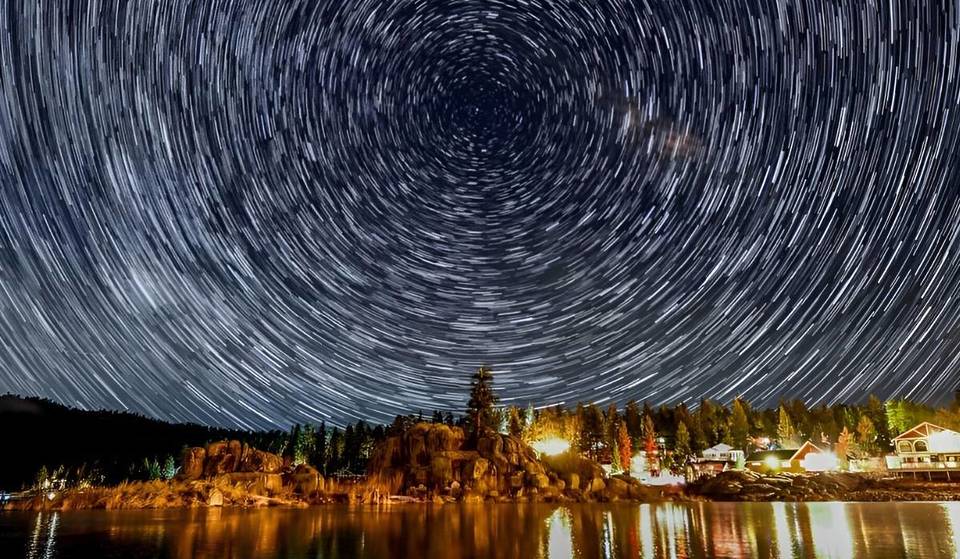 Big Bear’s First-Ever Stargazing Festival findet dieses Wochenende statt – mit Nachtwanderungen, Astrofotografie und Waldbädern