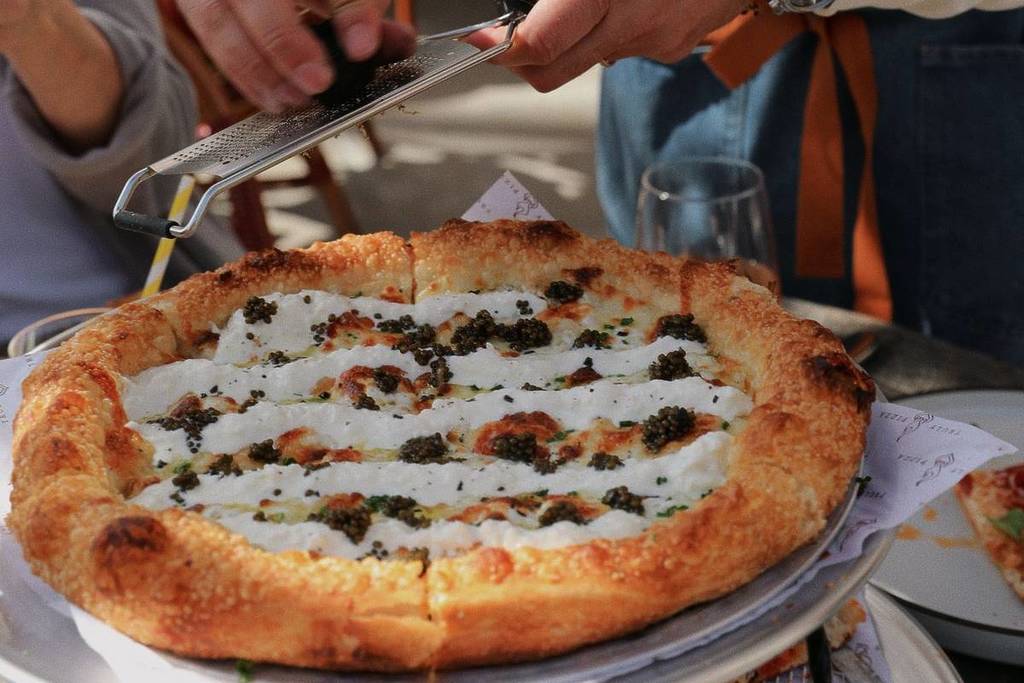 La novena mejor pizzería de EE.UU. sirve porciones frescas en su Pop-Up de Santa Mónica Oceanside este fin de semana del Día del Trabajo