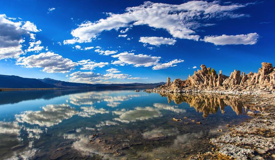 California’s ‘Dead Sea’ Is A Prehistoric Lake Almost A Million Years Old – Famous For Its Otherworldly Rock Formations