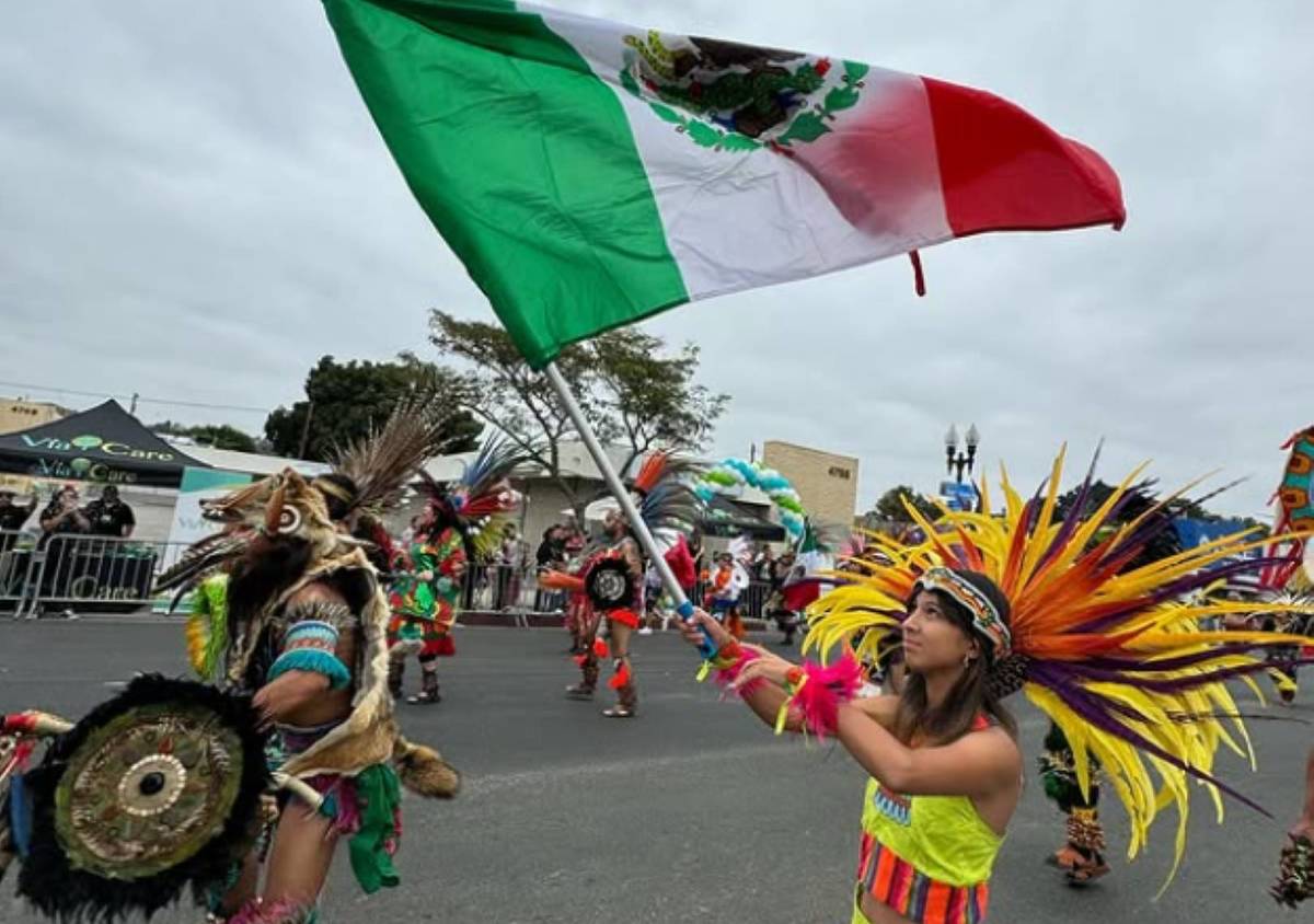 celebrate-79-years-of-mexican-independence-at-east-l-a-parade
