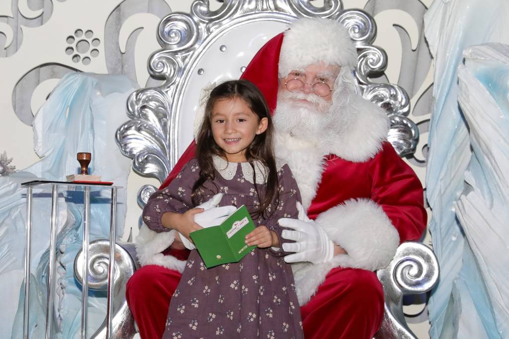Kids explore Passport to Santa