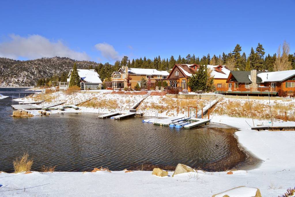 Big Bear Lake. Crédit : Divanov via Shutterstock.