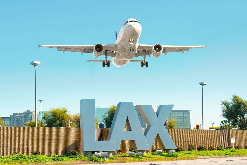 LAX (1)