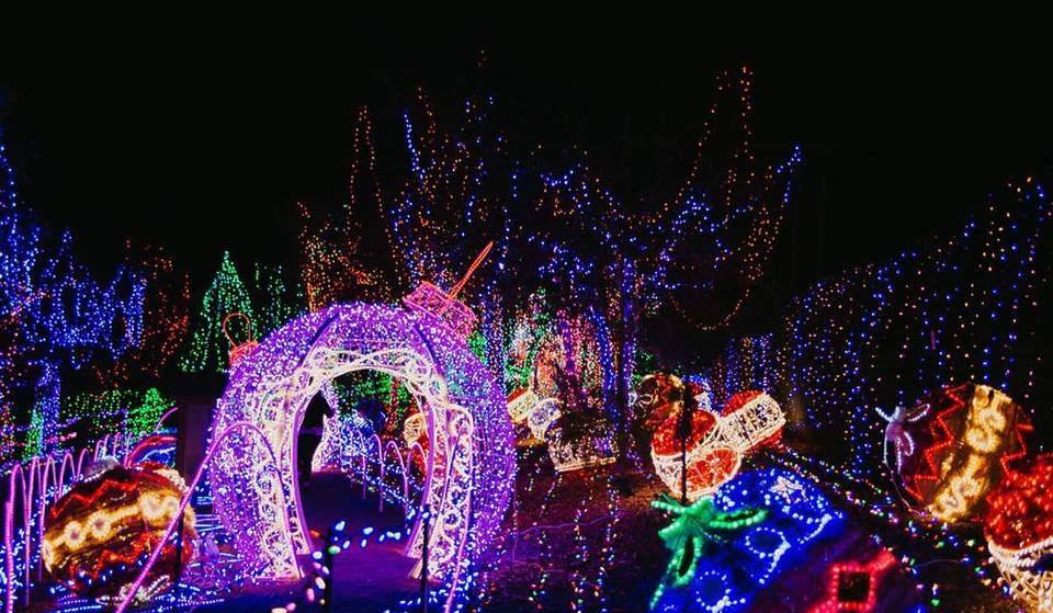 Dieser kalifornische Weihnachtsmarkt ist mit 3 Millionen Lichtern geschmückt und bekannt für seinen gemütlichen deutschen Biergarten und handgefertigte Geschenke
