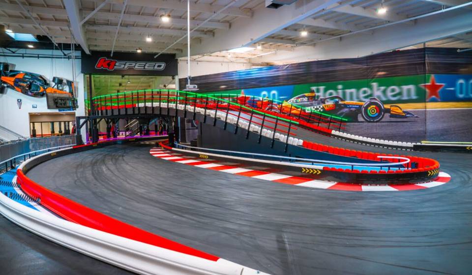 Begrüßen Sie SoCals allererste Go-Kart-Bahn auf mehreren Ebenen &#8211; fordern Sie Ihre Freunde mit 45 MPH heraus
