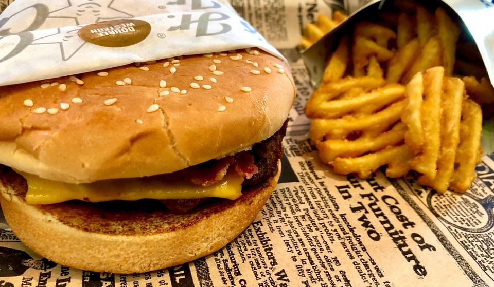 Esta cadena de comida rápida está ofreciendo comidas de $1 en SoCal en medio del cierre del gobierno – Esto es lo que necesita saber