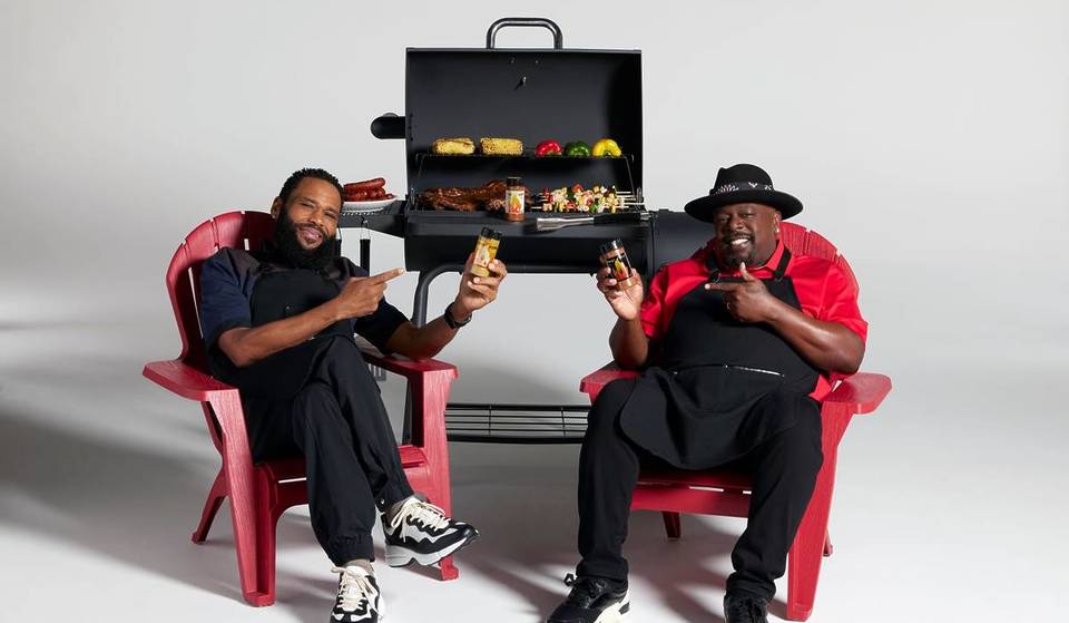 Treffen Sie Cedric The Entertainer und Anthony Anderson diesen Samstag in Compton für kostenlose BBQ-Proben und Swag