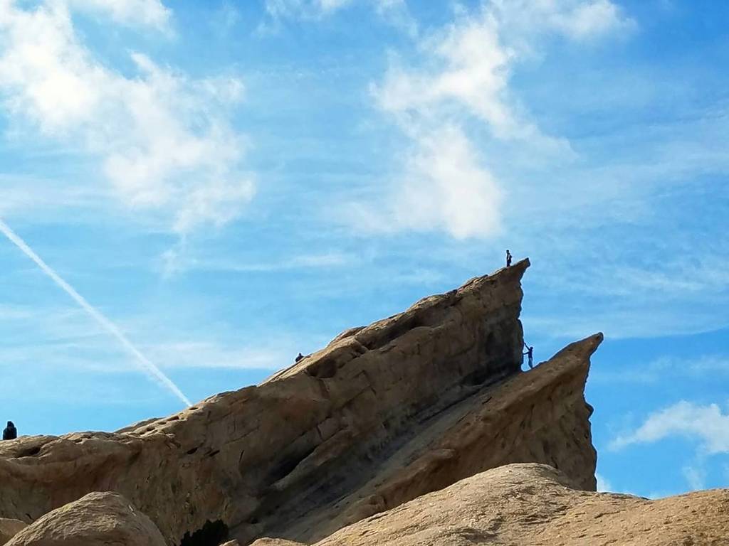 This 25-Million-Year-Old Rock Formation Near Los Angeles Is An Alien Landscape From ‘Star Trek’ That You Can Hike Today