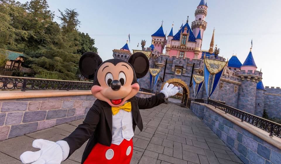 Disneyland vient d&rsquo;offrir des billets pour enfants à 50 $ et d&rsquo;énormes réductions sur le Park Hopper – Voici ce qu&rsquo;il faut savoir
