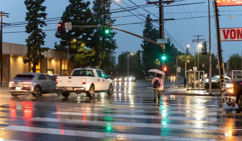 SoCal bereitet sich auf einen verregneten Weihnachtstag vor, da der NWS vor schweren Stürmen warnt – L.A. County könnte 2 bis 4 Inches Niederschlag abbekommen