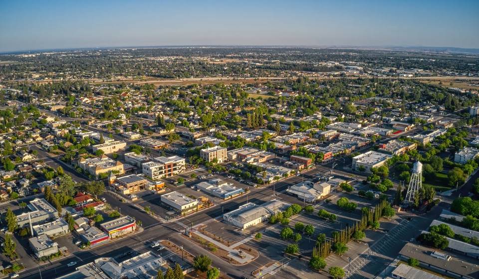 This Small City 3 Hours From L.A. Is California’s Best Place To Live, Thanks To Its Old-Town Charm And High Quality Of Life