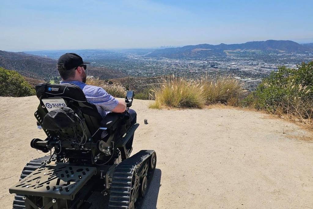 Burbank Just Launched A Game-Changing Hiking Program — And It’s Opening Trails To More People Than Ever