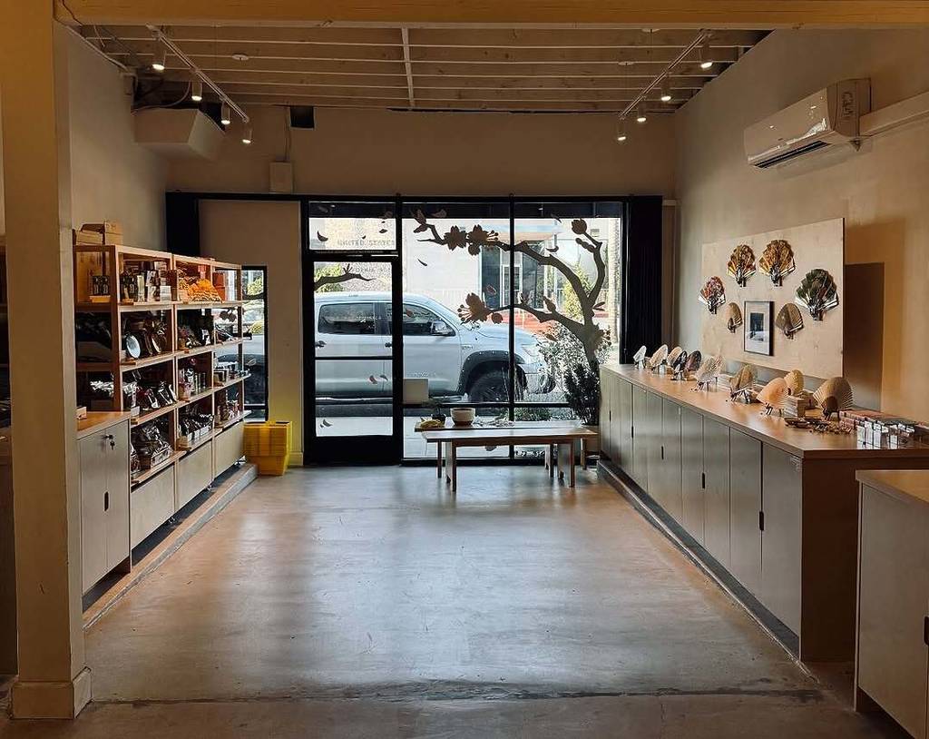 Interiors to Soulmate Coffee & Tea