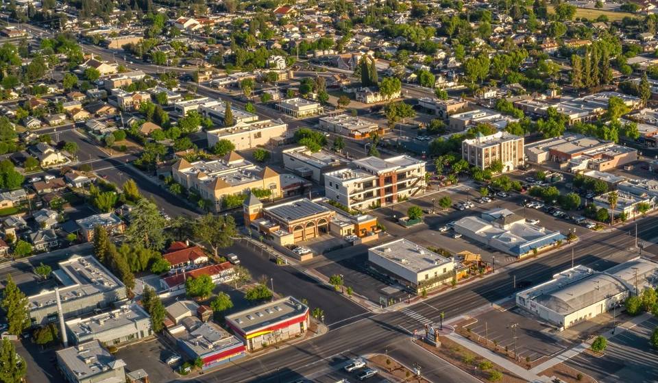 La loterie immobilière de 150 000 dollars de Californie est maintenant ouverte aux nouveaux acheteurs — Voici comment postuler