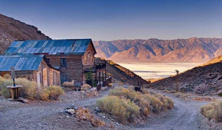 Diese Geisterstadt aus der Zeit des Goldrauschs in Kalifornien ist in diesem Frühjahr Austragungsort eines seltenen 8-Meilen-Laufs – Heimat der Minen, die L.A. aufgebaut haben.