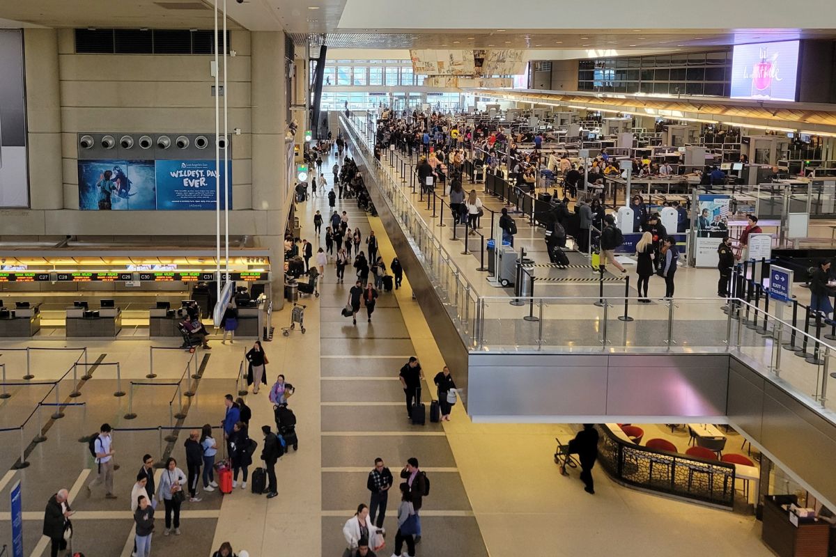 TSA Warns Of Possible Airport Shutdowns Amid Staffing Crisis — What It Means For Travelers Flying From LAX