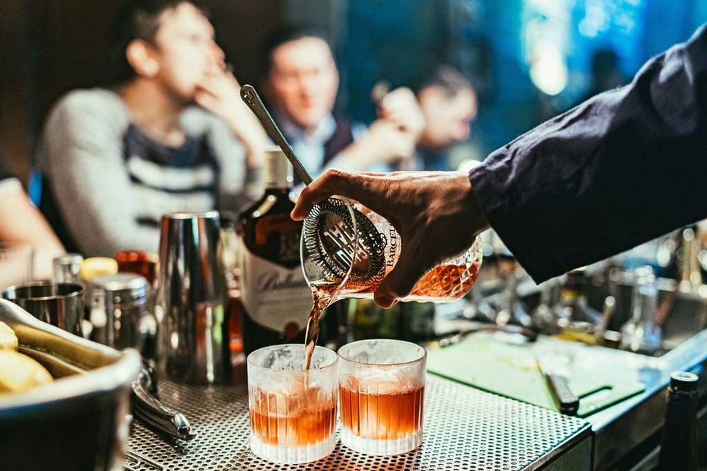 Bar