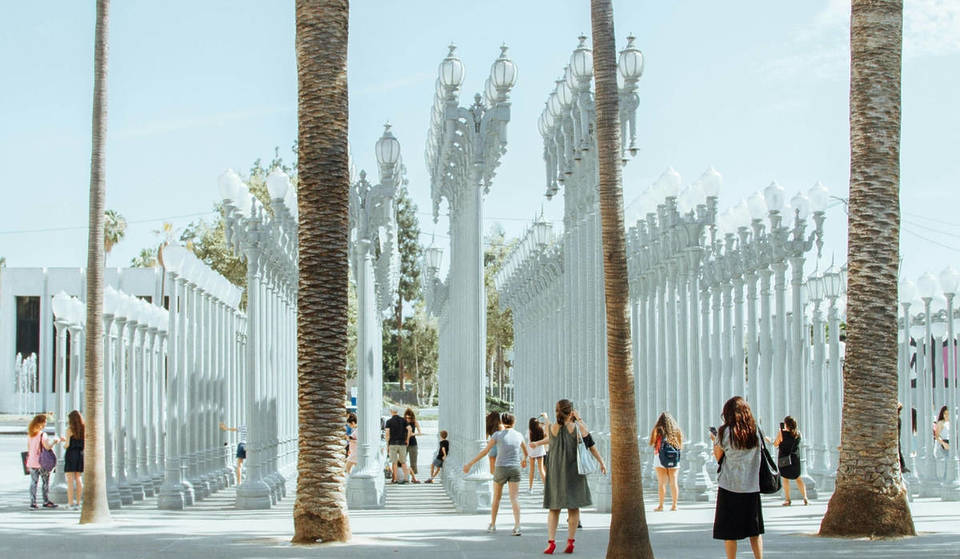 El LACMA organiza una fiesta callejera gratuita este mes de junio con un desfile artístico y entrada gratuita a las Galerías David Geffen