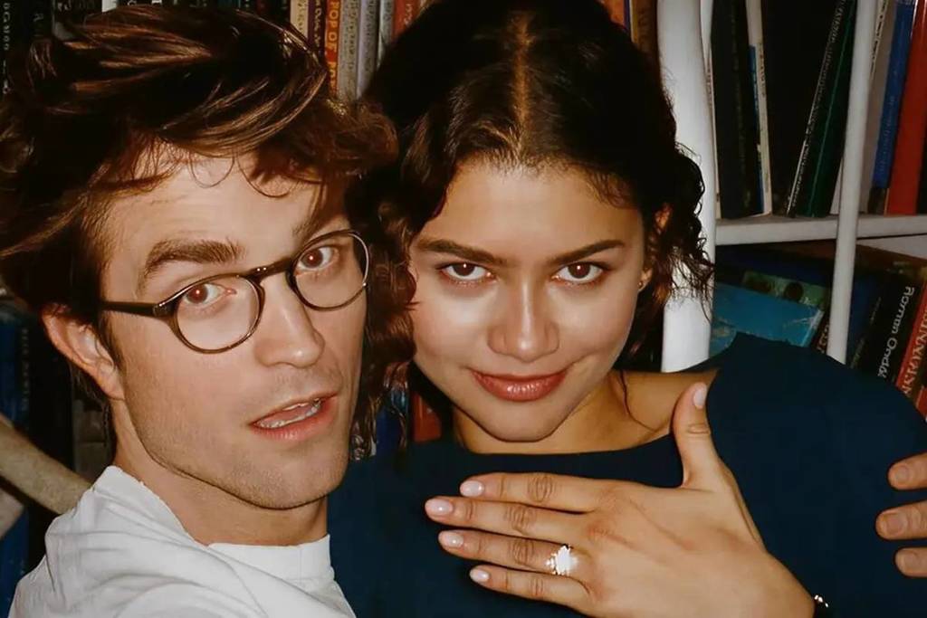 Robert Pattinson et Zendaya posent pour la promotion de leur nouveau film « The Drama »
