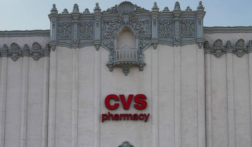 El «CVS gótico» del este de Los Ángeles fue en su día un cine de los años 20: la historia detrás de la arquitectura churrigueresca de una farmacia