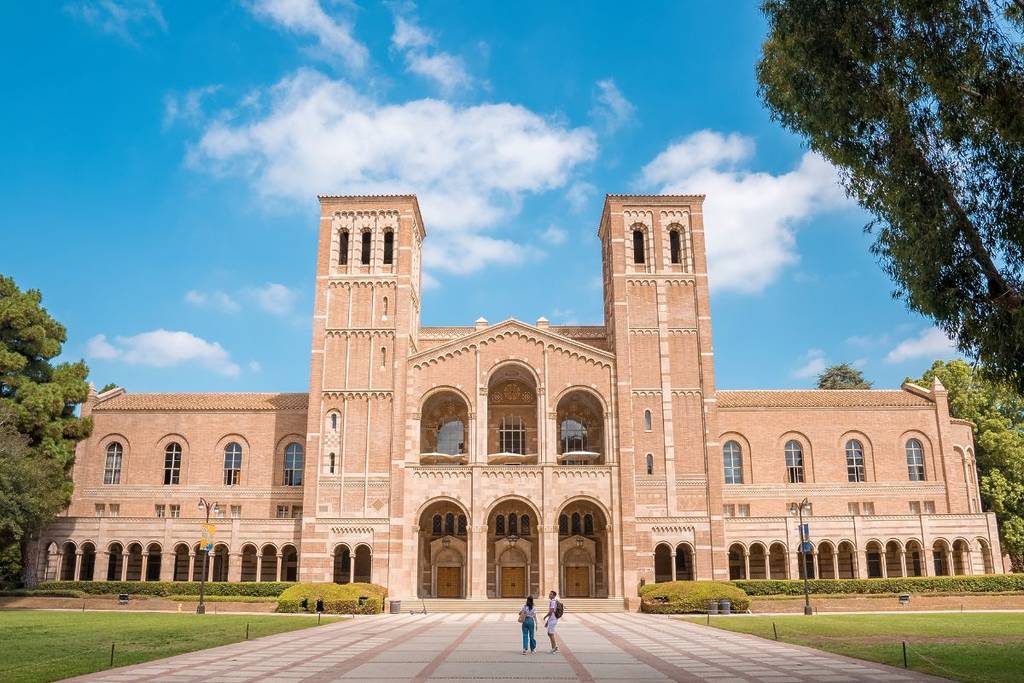 UCLA (1)