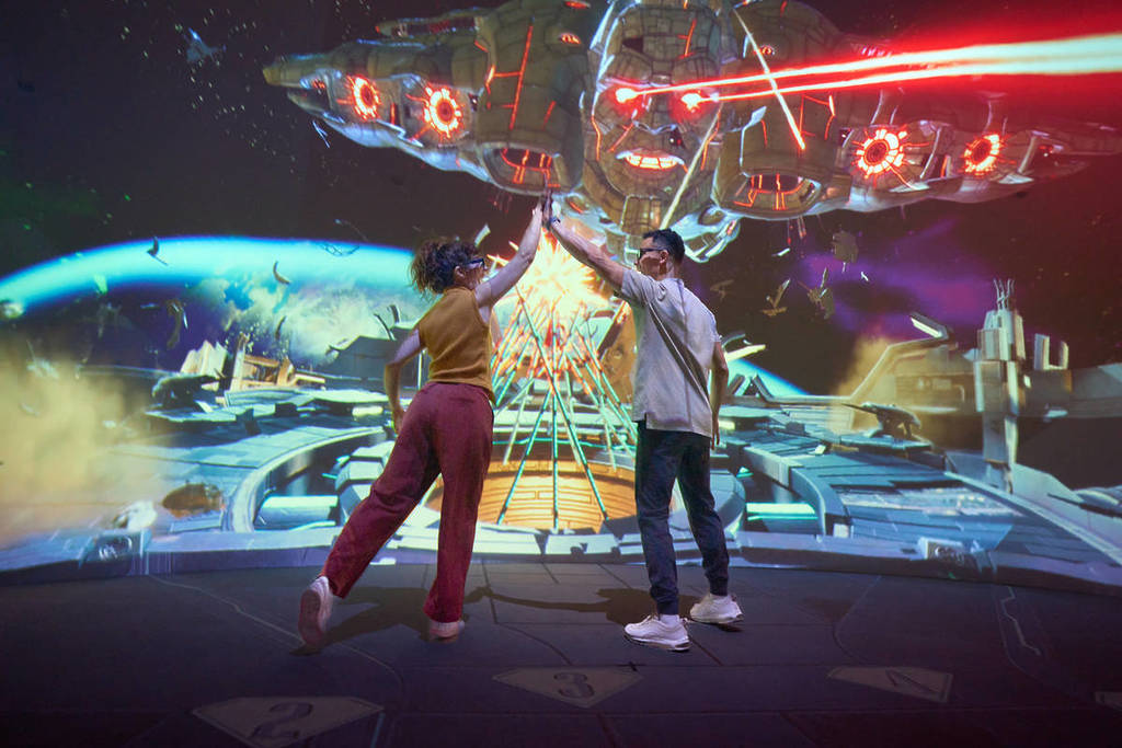 Superman Experience: Defenders Unite