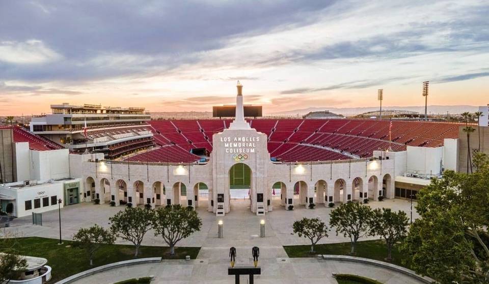 Nur für 5 Tage in diesem Sommer wird das Los Angeles Memorial Coliseum für ein FIFA-Fanfestival zur Feier der Weltmeisterschaft 2026 zum Leben erweckt