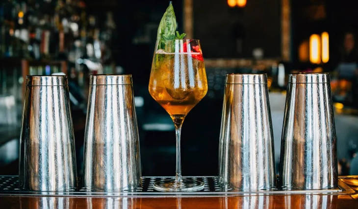 This L.A. Bar Just Ranked 4th Best In The U.S. – Inside The Intimate Cocktail Spot Situated In West Hollywood