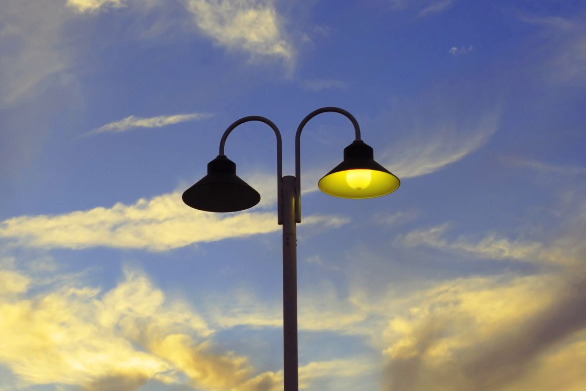 Los Angeles Proposes 120% Streetlight Fee Hike — About 584,000 Property Owners Will Vote Under A Weighted System