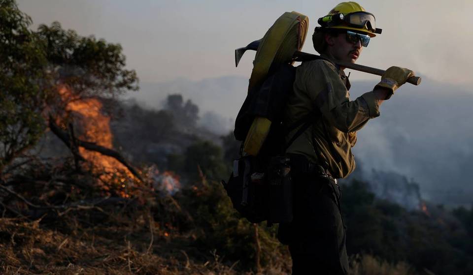 Sandy Fire in Simi Valley: the zones under evacuation, air quality alerts, and where to go if you need shelter or pet support