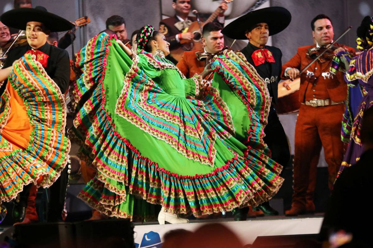 The 37th annual MARIACHI USA returns to the Hollywood Bowl this weekend with fireworks, live music, and a massive celebration of Mexican culture