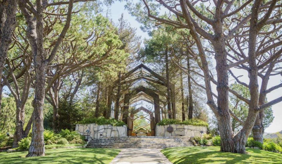 75 ans après que Lloyd Wright eut construit la magnifique Wayfarers Chapel en Californie, ce monument historique, depuis démantelé, a peut-être trouvé un nouvel emplacement pour être reconstruit
