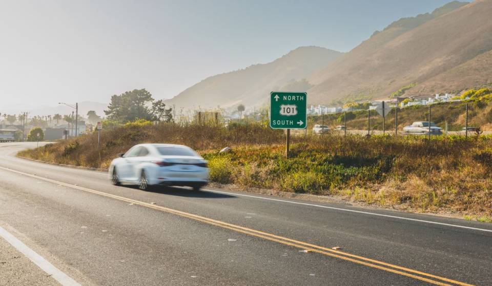 La autopista 101 de California cerrará carriles a lo largo de un tramo de 16 km hasta 2027 en el marco de una reforma de 29,8 millones de dólares; aquí te contamos exactamente dónde