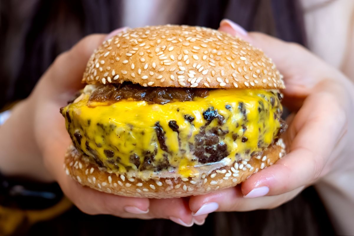 This beloved Los Angeles-based eatery has just been crowned the world’s 9th best burger restaurant — and the overall best in California