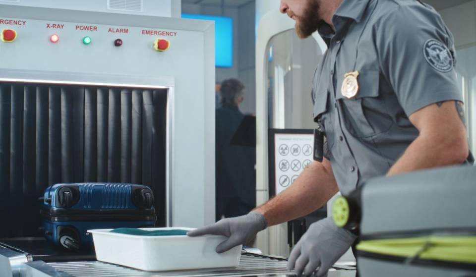 La TSA met discrètement en place une mise à niveau massive des scanners d’une valeur de 781 millions de dollars à LAX, ce qui va complètement changer les contrôles de sécurité — voici comment ça va affecter les voyageurs