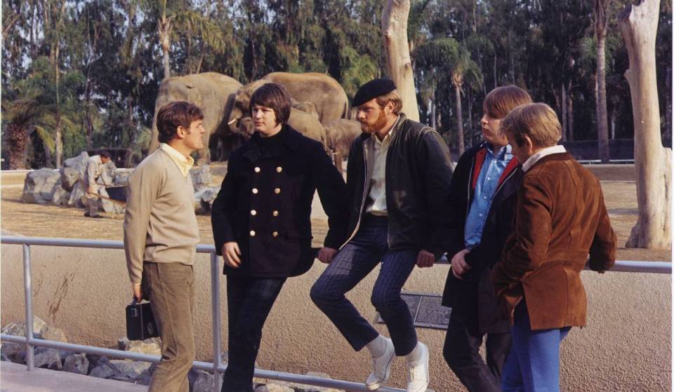 60 Jahre „Pet Sounds“ feiern: Beach-Boys-Legende Bruce Johnston veranstaltet diesen Monat eine ultra-exklusive Studiotour für 100 Personen mit anschließender Fragerunde in den EastWest Studios in LA