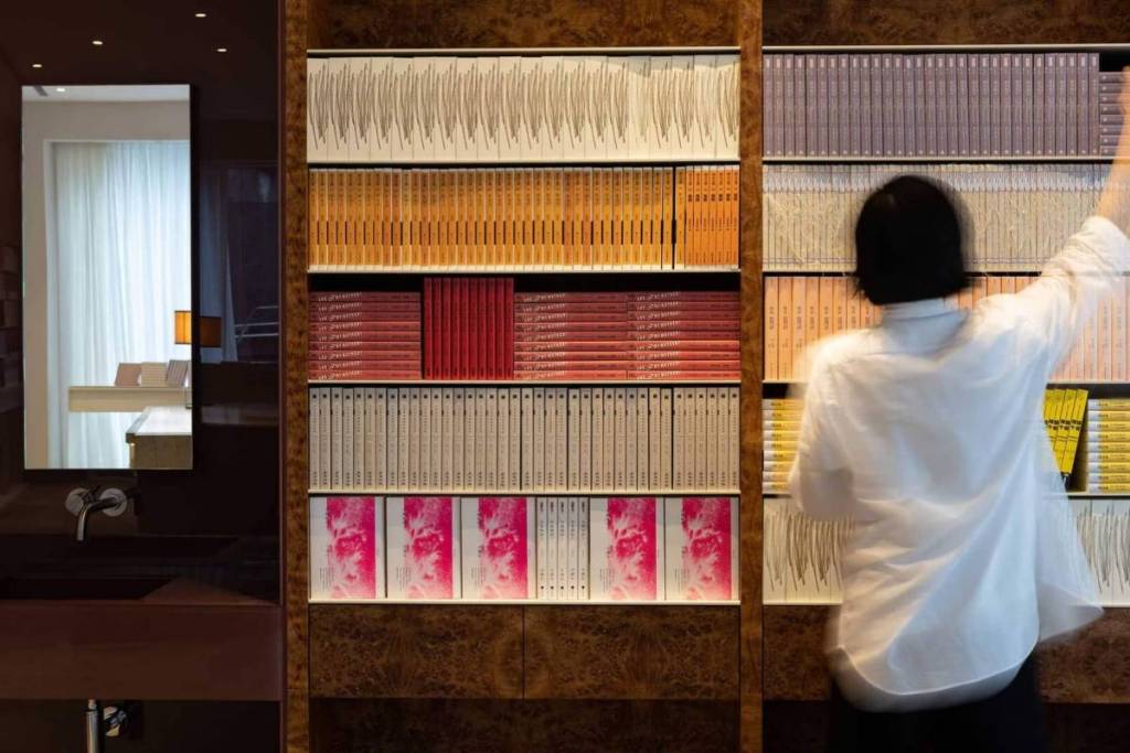 Aesop Queer Library